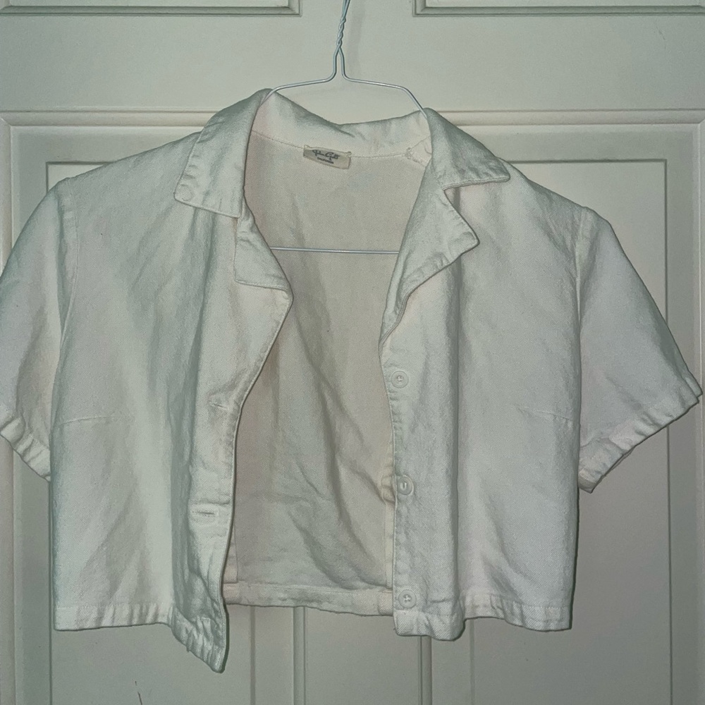 Boutique Cropped Button Down - White - Size Small